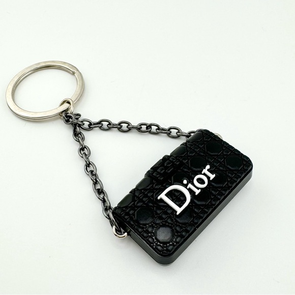 Lux Novelty Black Keychain - Picture 3 of 4
